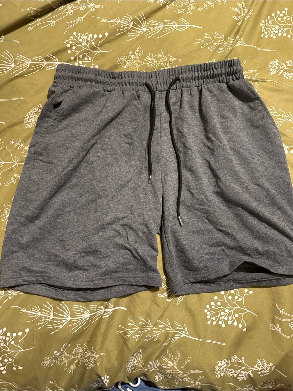 ROMWE Men's Heather Gray Athletic Drawstring Shorts